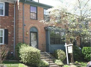 3972 Burning Bush Ct, Fairfax, VA 22033