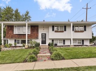 273 Floral Ln, Wood Ridge, NJ 07075