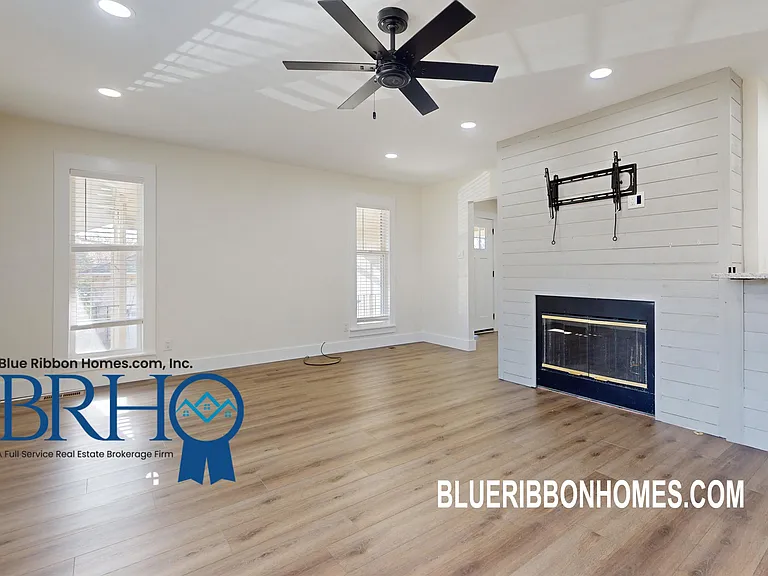 501 Idlewood Ln — Photo 16