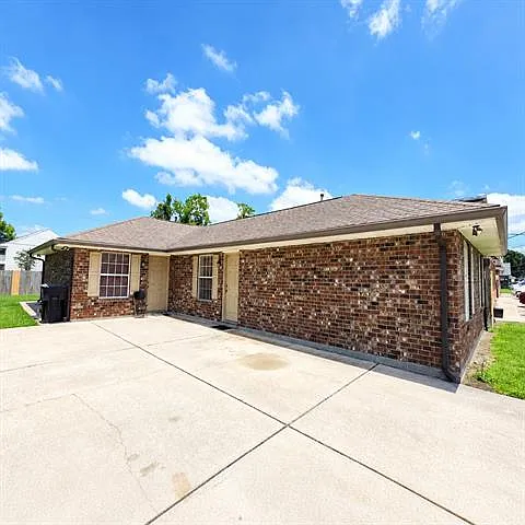 205 Omega St #A Photo 1