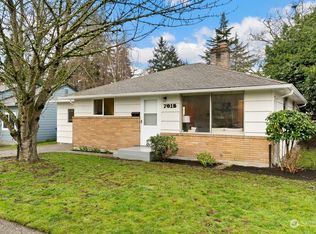 7015 25th Ave NE, Seattle, WA 98115