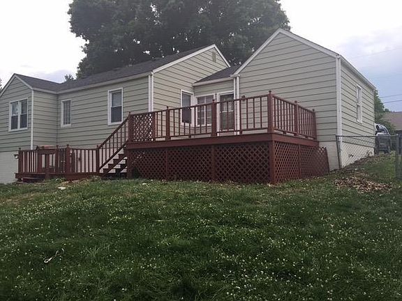 5th image of 1409 Arlington Dr
