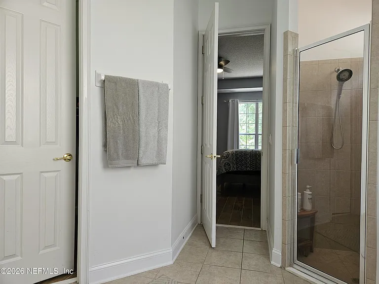 169 W Village Dr — Photo 17