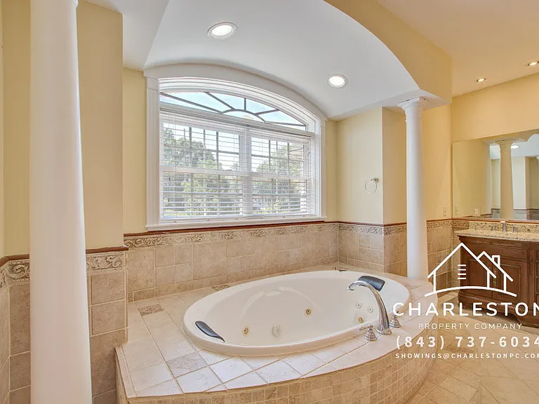 1739 Indigo Island Dr — Photo 21