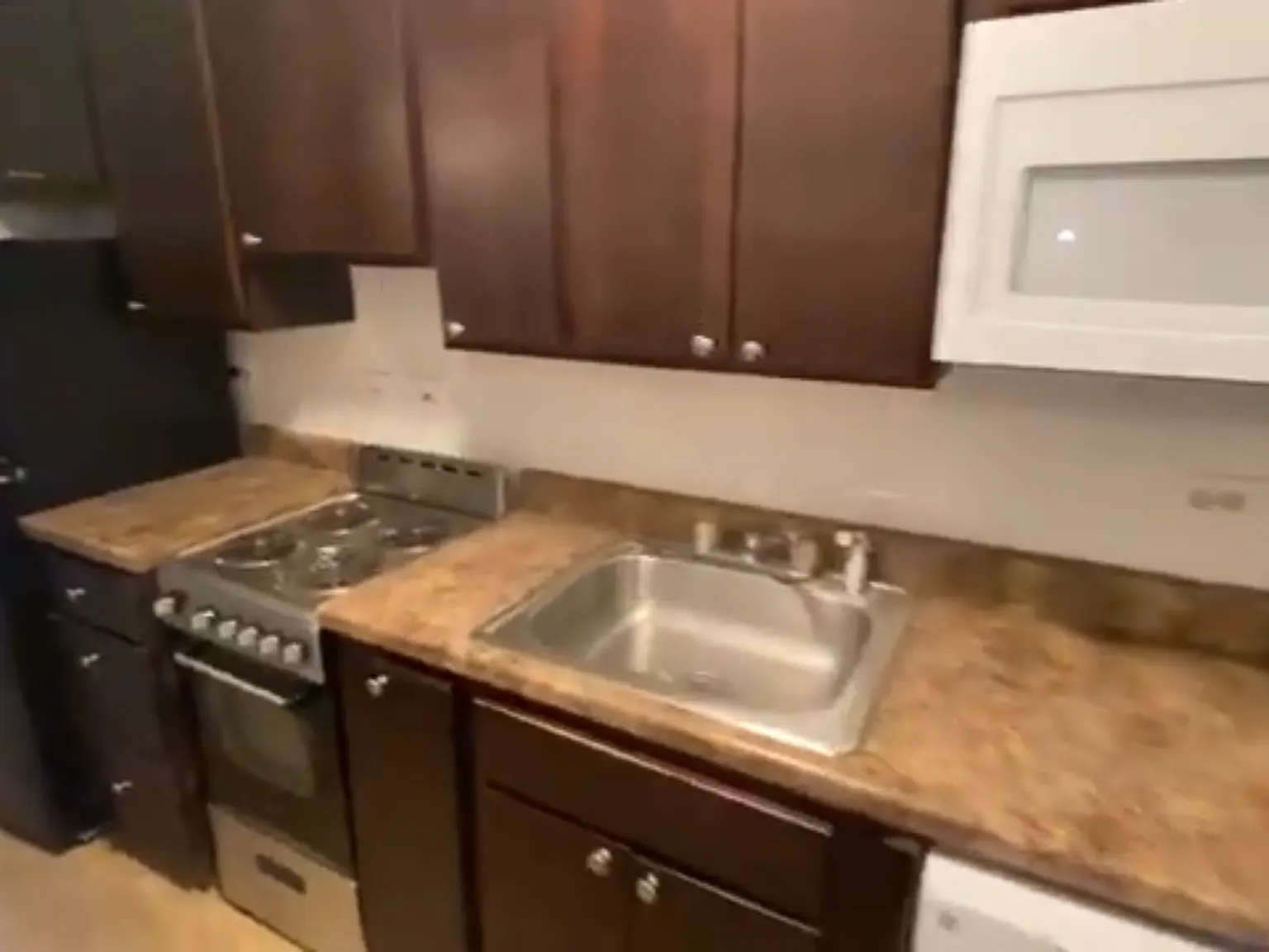 1 bed, 1.0 bath, 500 sqft, $1,550 — Photo 2