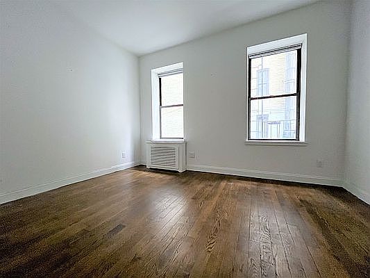 4th image of 206 W 104th St APT 5