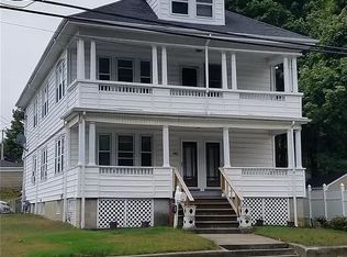 982 Atwood Ave, Johnston, RI 02919