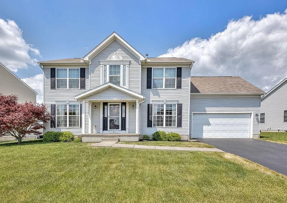 1st image of 27 Parkdale Dr