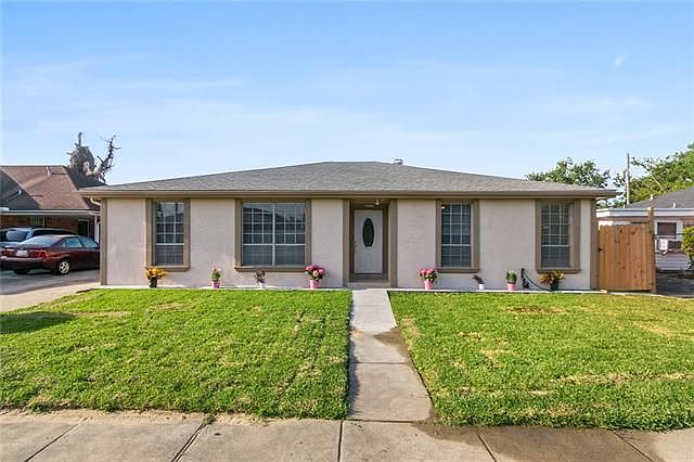 1st image of 2113 Diana St