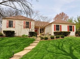 1466 Sandy Hook St, Wheaton, IL 60189