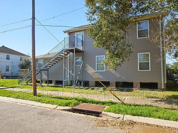 3rd image of 1874 Mirabeau Ave