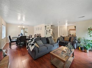 33 Coralberry Rd, The Woodlands, TX 77381