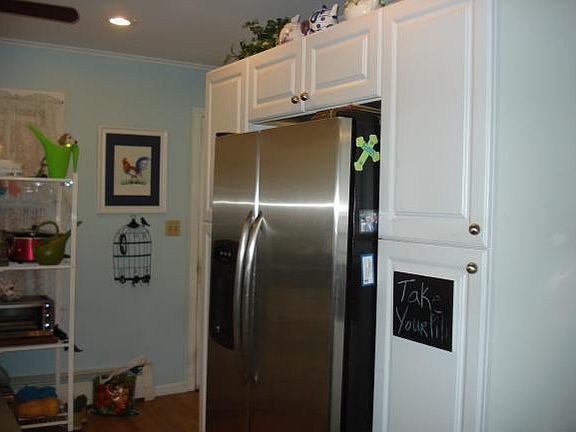 4th image of 115 Vestal Ave