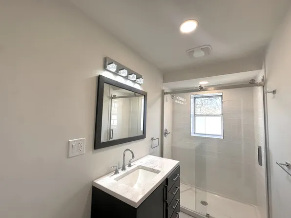 19-15 Clintonville Street image 15 of 17