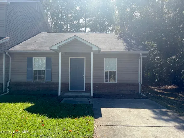 1100 Pueblo Dr, Jacksonville, NC 28546
