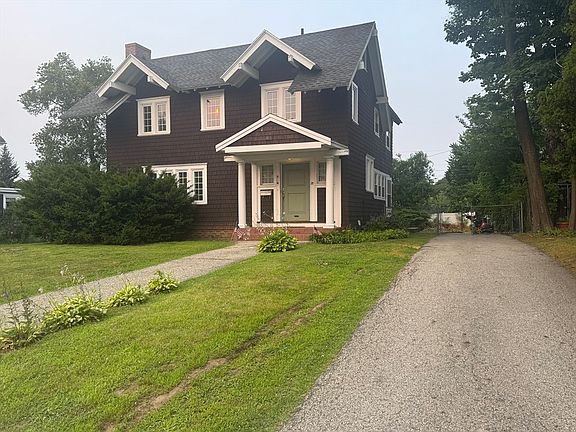 2nd image of 22 Fernwood Ave
