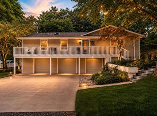 331 Oakland Dr, Michiana Shores, IN 46360