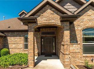 5702 S 66th St, Cave Springs, AR 72718