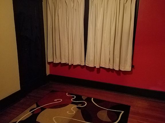 3rd image of 410 2nd St
