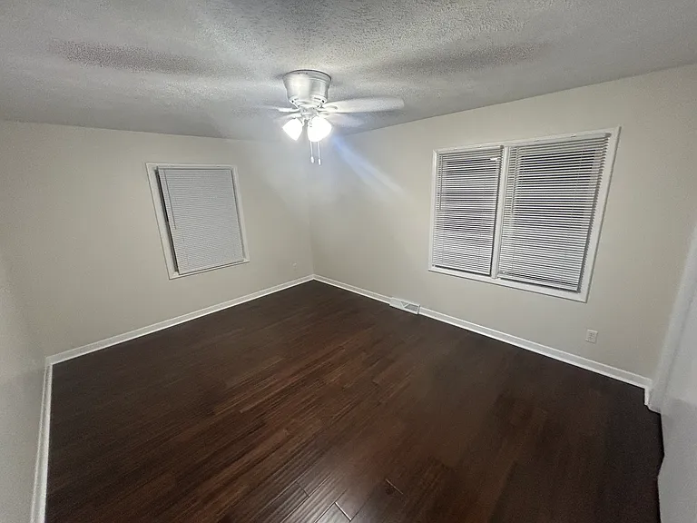 4044 S Broadway Ave — Photo 23