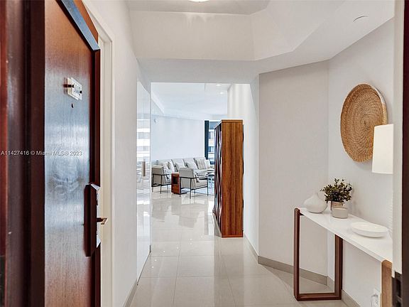 3rd image of 2800 Island Blvd APT 3002