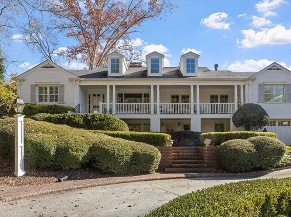 2416 E Lake Dr, Raleigh, NC 27609