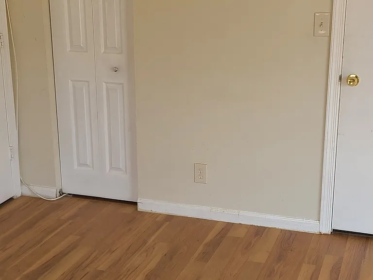 7954 SW 6th Ct — Photo 10