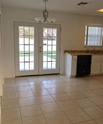 5th image of 5814 Cliffbrier Dr