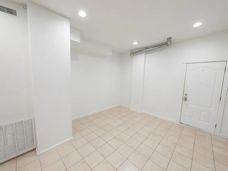 1228 N Cleaver St #2M — Photo 9