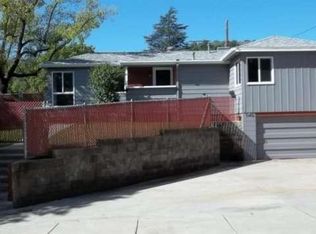 1146 Mariposa Dr, Santa Paula, CA 93060