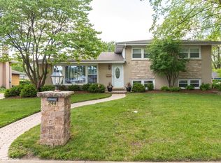 244 Michael Mnr, Glenview, IL