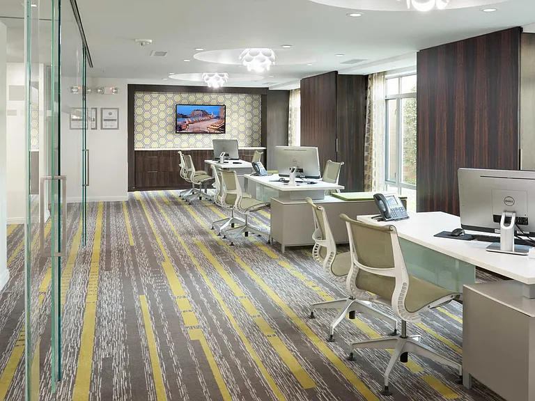 Leasing Center