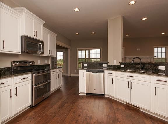 5th image of 351 Farmington Lot 351