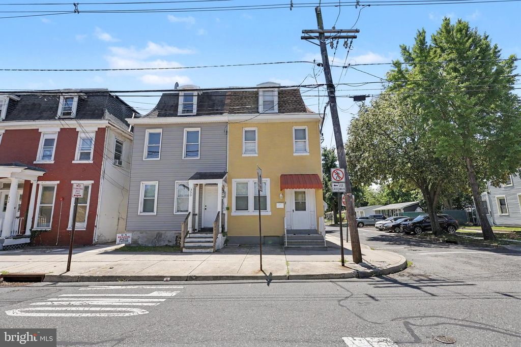 348 E Broad St, Burlington, NJ - View 4