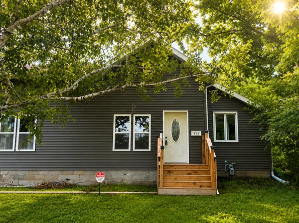 306 N Hampton St, Fairmont, MN 56031