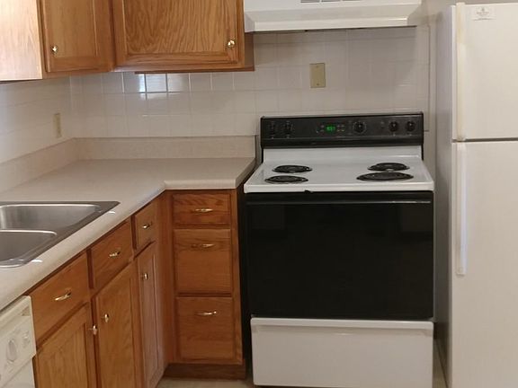 3rd image of 3500 June St