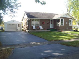 324 Meltzer Ave, Walnut, IL 61376