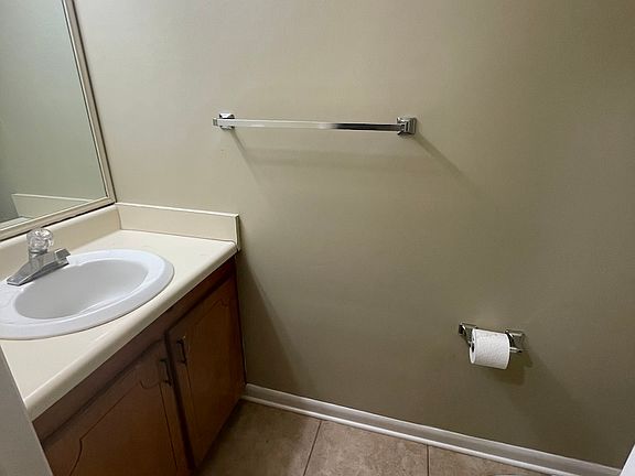 3rd image of 8 Westbrook Cir #A