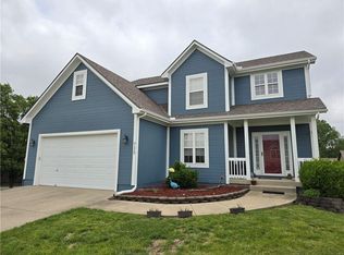 715 Saddle Ridge Ct, Raymore, MO 64083