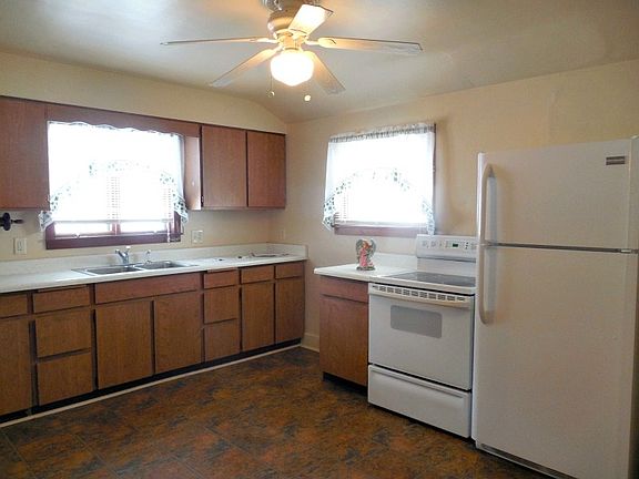 5th image of 517 E D St