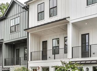 135 Pacer Pl, Atlanta, GA 30342