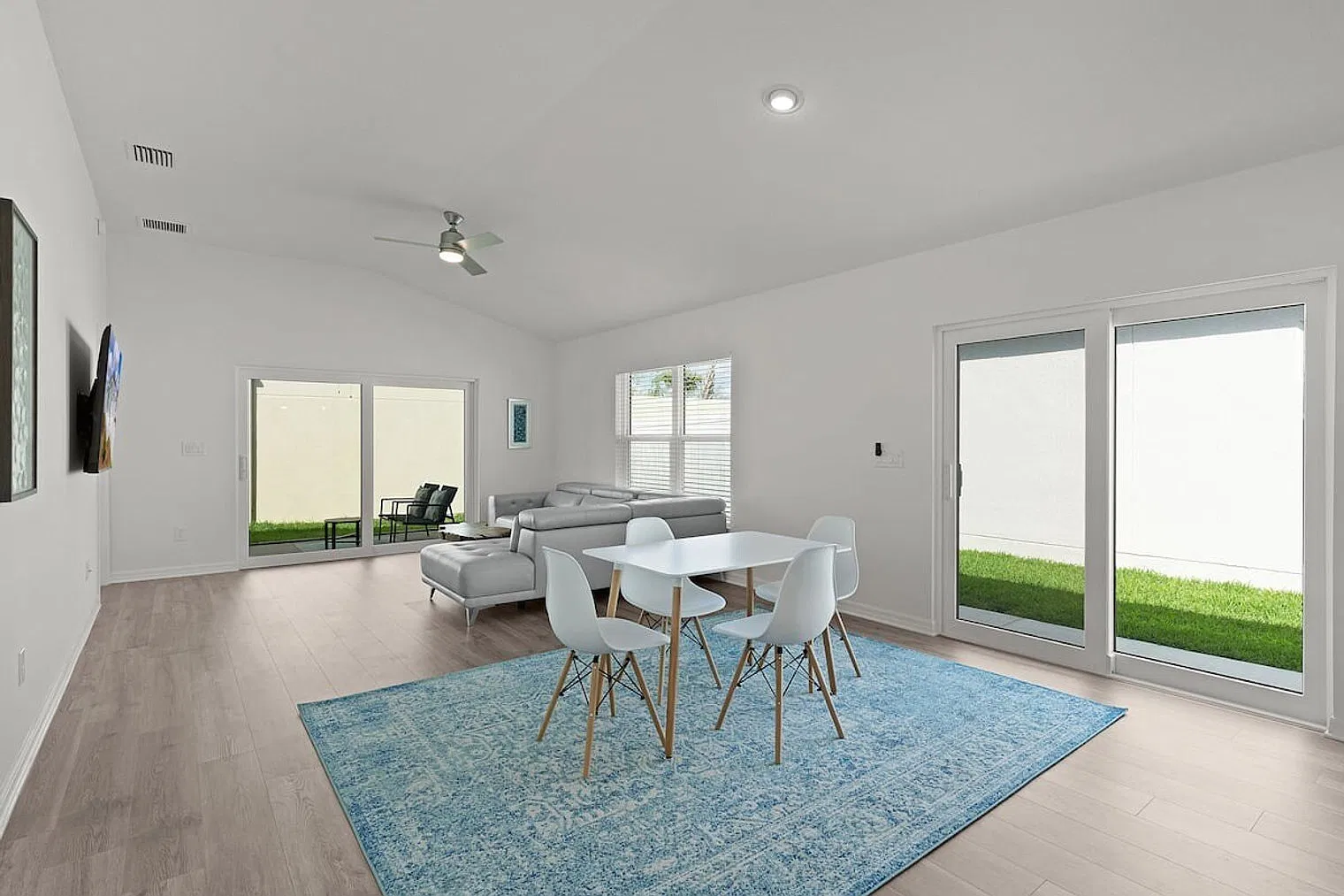 3 bed, 2.0 bath, $4,560 — Photo 2