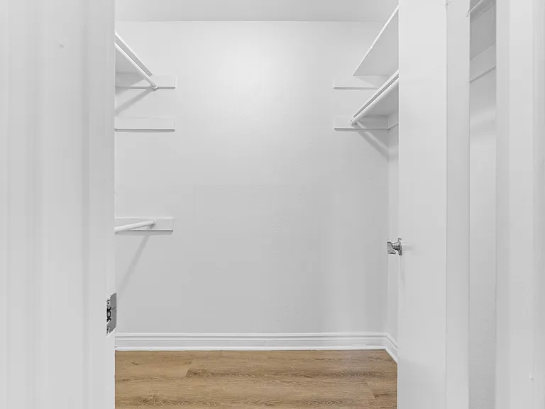 600 Olive Closet