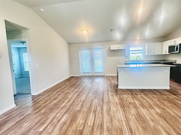 High-quality stainless-steel appliances Included
Screen-in Patio / French doors