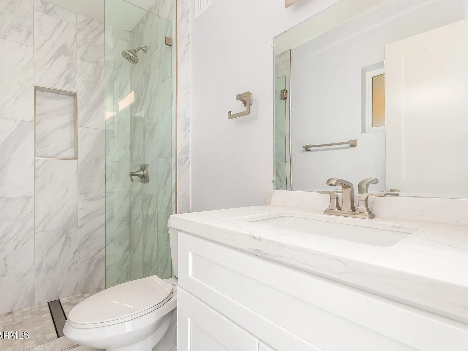 4 bed, 2.0 bath, 1747 sqft, $2,700 — Photo 4