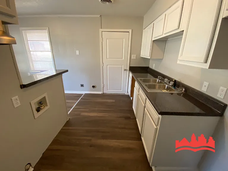 745 Harahan Rd — Photo 9