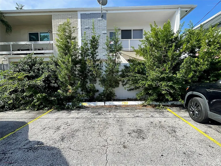 7312 Gary Ave #7312 — Photo 43