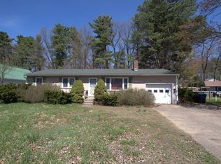 137 West St, Essex Junction, VT 05452