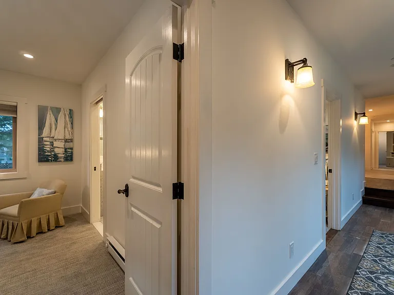 610 Forest Ave — Photo 46
