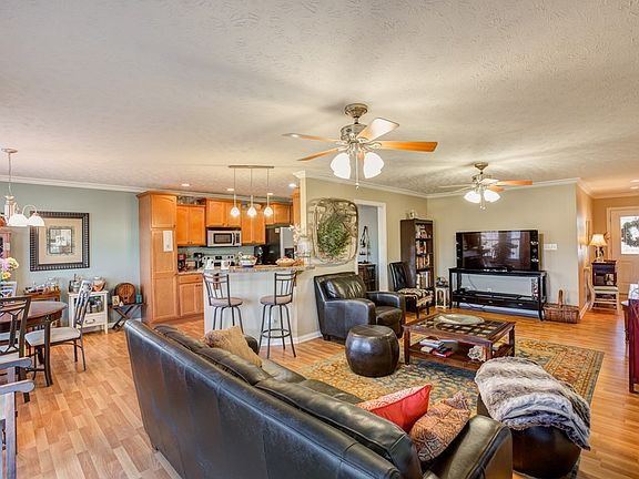 5th image of 5048 Diamond Dr